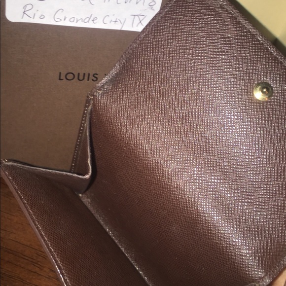 Authentic LV wallet - Picture 3 of 6